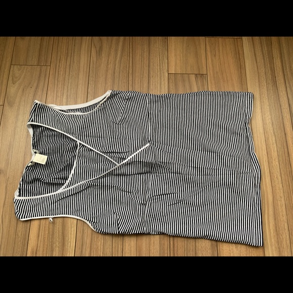 H&M Nursing TShirts set of 2 - Picture 3 of 4